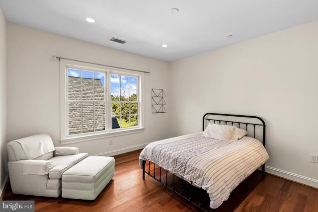 219 WARDOUR DR, Annapolis, MD 21401