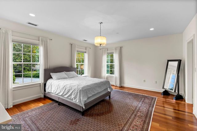 219 WARDOUR DR, Annapolis, MD 21401