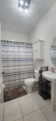 16441 NW 89th Ct, Miami Lakes, FL 33018
