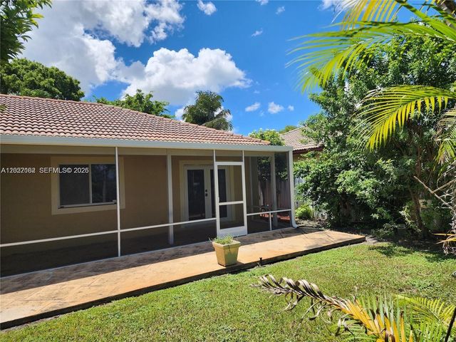 16441 NW 89th Ct, Miami Lakes, FL 33018