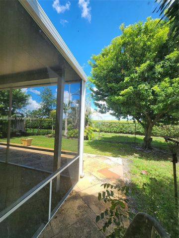 16441 NW 89th Ct, Miami Lakes, FL 33018