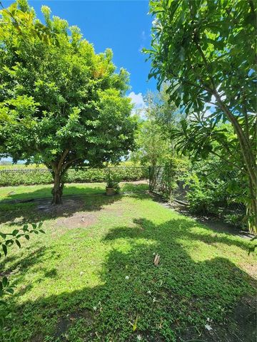 16441 NW 89th Ct, Miami Lakes, FL 33018