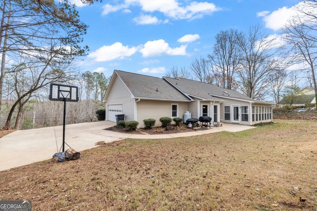 113 Colonial Court 100, Lagrange, GA 30240