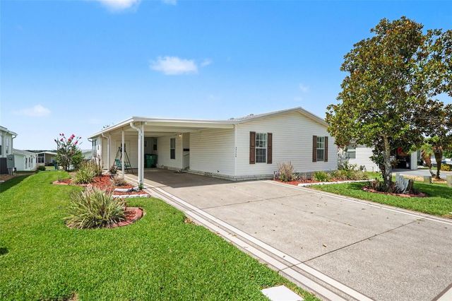 37536 GILL AVENUE, Zephyrhills, FL 33541