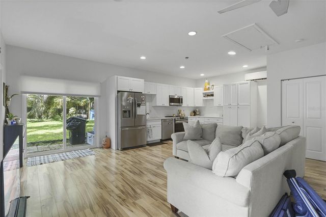 715 MAGNOLIA STREET, Windermere, FL 34786