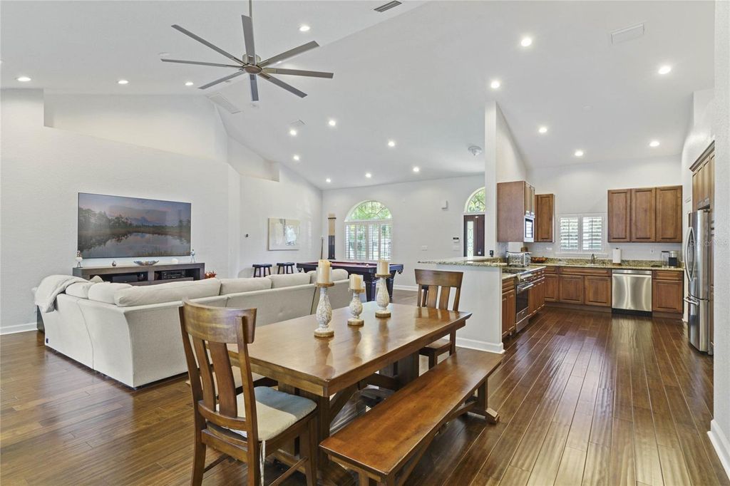 Image 12 of property listing at 715 MAGNOLIA STREET, Windermere, FL 34786
