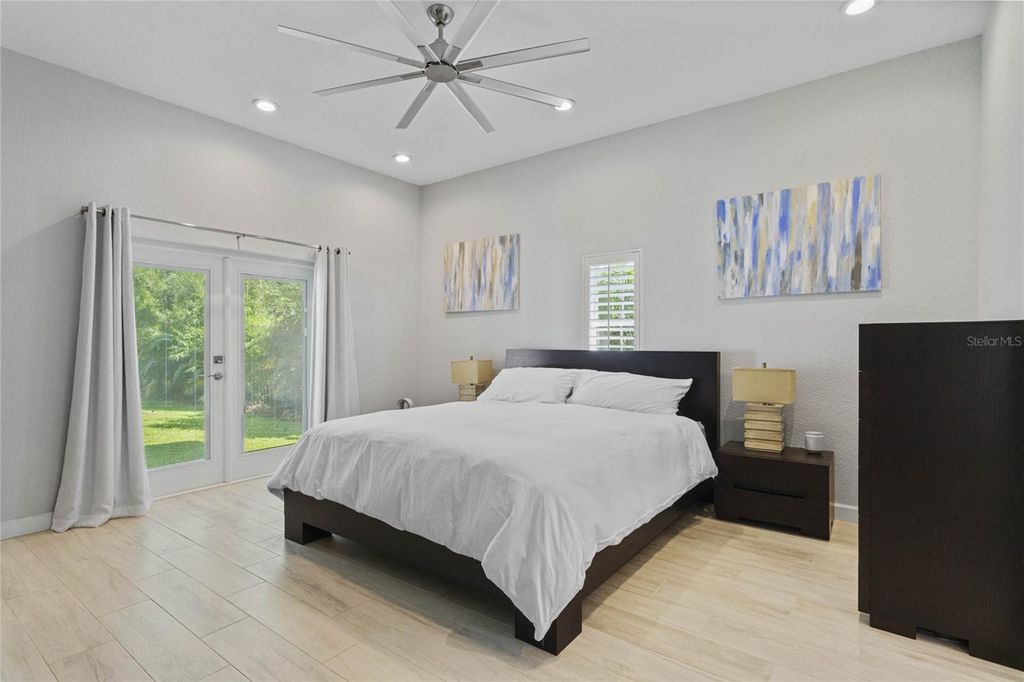 Image 24 of property listing at 715 MAGNOLIA STREET, Windermere, FL 34786