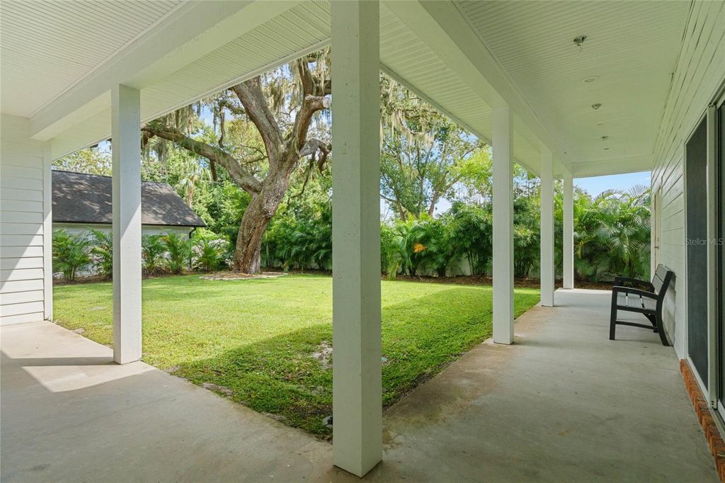 Image 40 of property listing at 715 MAGNOLIA STREET, Windermere, FL 34786