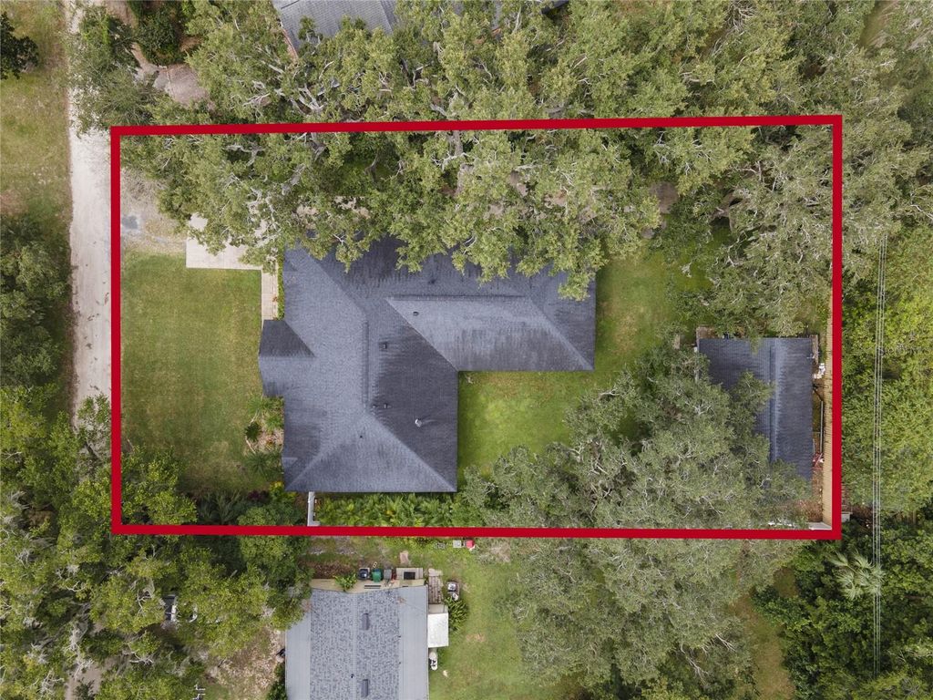 Image 44 of property listing at 715 MAGNOLIA STREET, Windermere, FL 34786