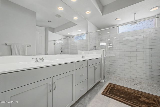 2522 E NOVAK Way, Phoenix, AZ 85042