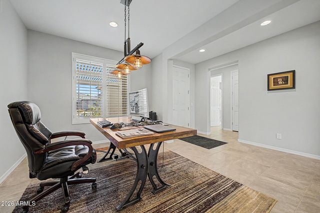 2522 E NOVAK Way, Phoenix, AZ 85042