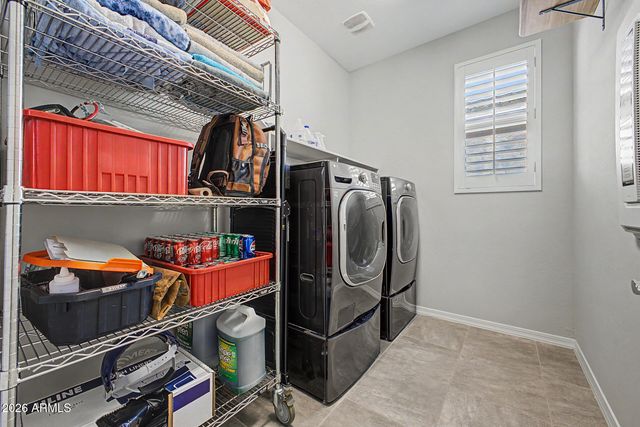 2522 E NOVAK Way, Phoenix, AZ 85042