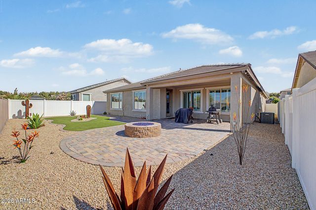 2522 E NOVAK Way, Phoenix, AZ 85042