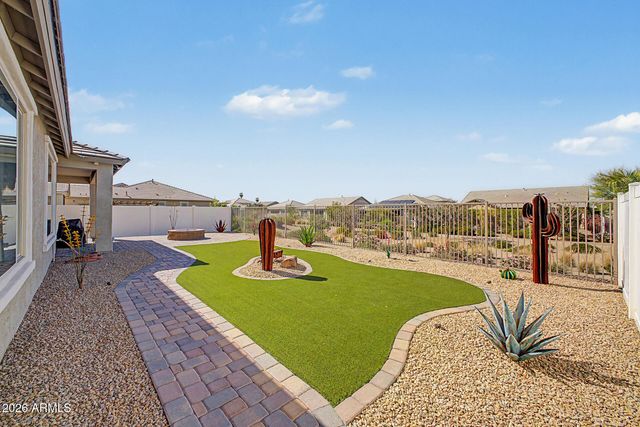 2522 E NOVAK Way, Phoenix, AZ 85042