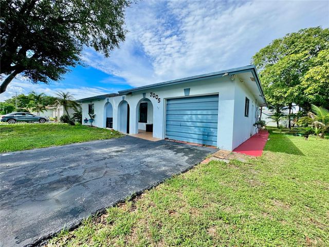 7005 NW 94th Ave, Tamarac, FL 33321