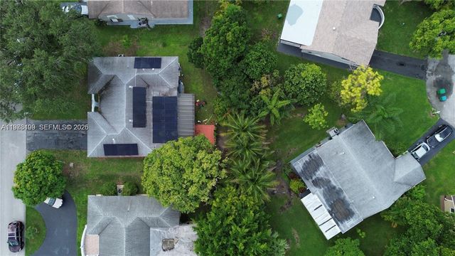 7005 NW 94th Ave, Tamarac, FL 33321