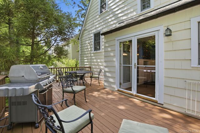 69 Tunstall Road, Scarsdale, NY 10583