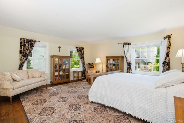 69 Tunstall Road, Scarsdale, NY 10583