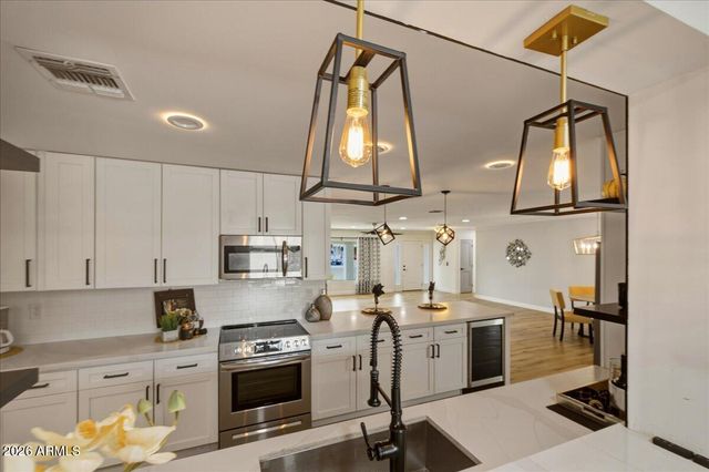 1707 E JULIE Drive, Tempe, AZ 85283