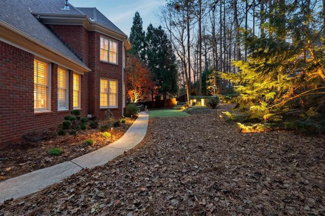 215 Radlett Lane, Alpharetta, GA 30022