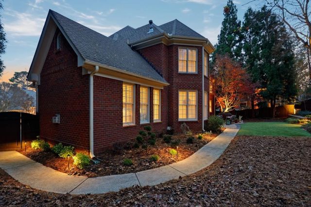 215 Radlett Lane, Alpharetta, GA 30022