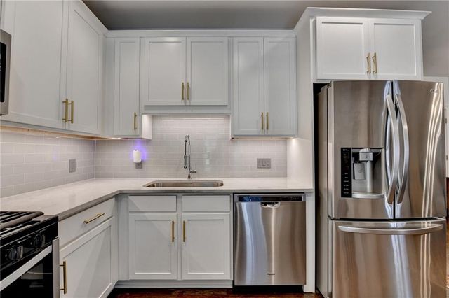 160 Neel Reid Drive, Roswell, GA 30075