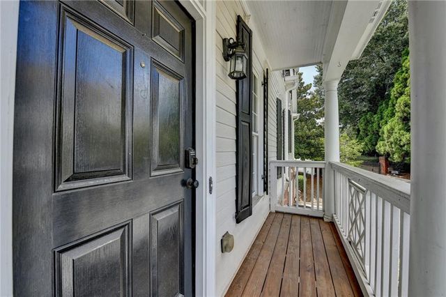 160 Neel Reid Drive, Roswell, GA 30075