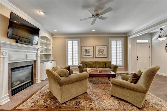 160 Neel Reid Drive, Roswell, GA 30075