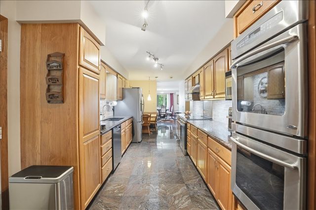 300 Old Mill Lane, Hampshire, IL 60140