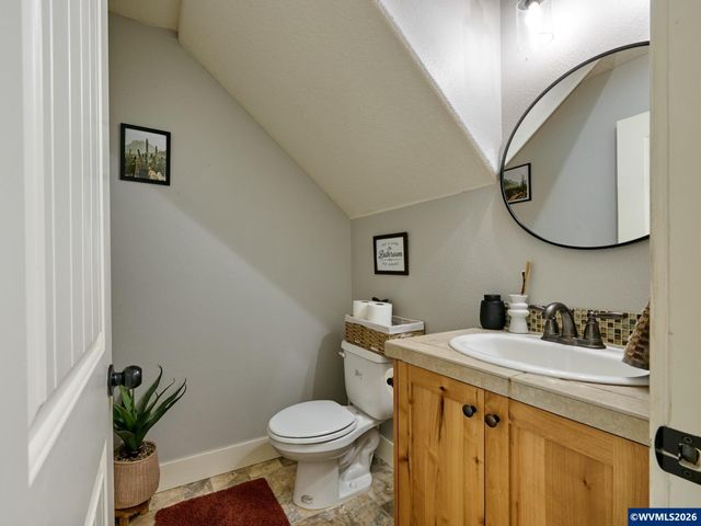 1025 SE Millright Av, Mcminnville, OR 97128