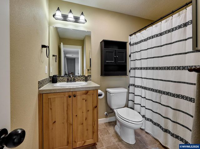 1025 SE Millright Av, Mcminnville, OR 97128