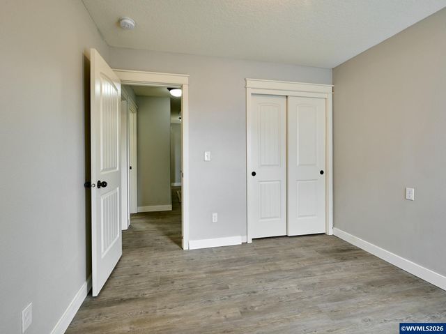 1025 SE Millright Av, Mcminnville, OR 97128
