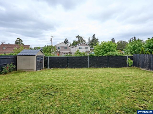 1025 SE Millright Av, Mcminnville, OR 97128
