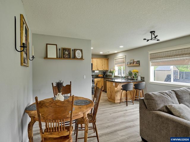 1025 SE Millright Av, Mcminnville, OR 97128