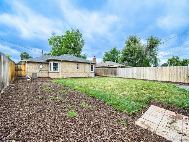2431 Oneida Street, Denver, CO 80207