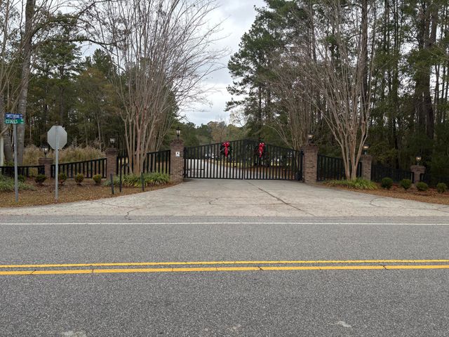 54 Sweetbriar Lane, Walterboro, SC 29488