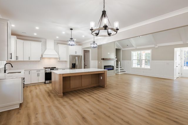 54 Sweetbriar Lane, Walterboro, SC 29488