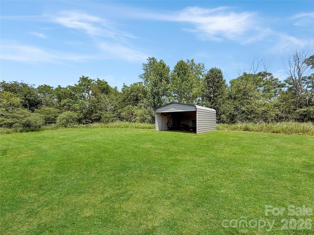 206 Fairchase Circle, Stony Point, NC 28678