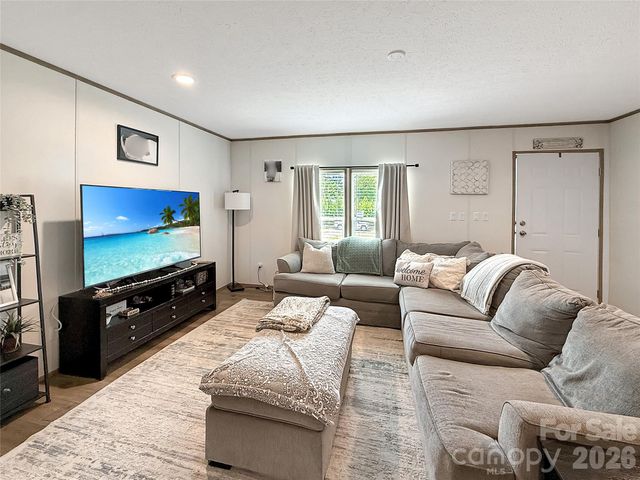 206 Fairchase Circle, Stony Point, NC 28678