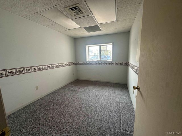 113 S 10th Street, Escanaba, MI 49829