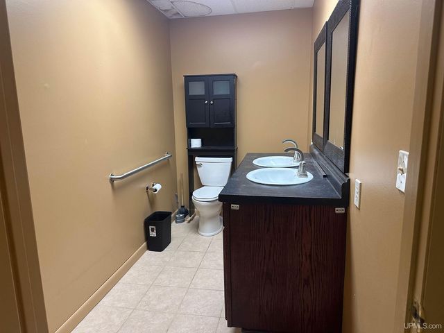 113 S 10th Street, Escanaba, MI 49829