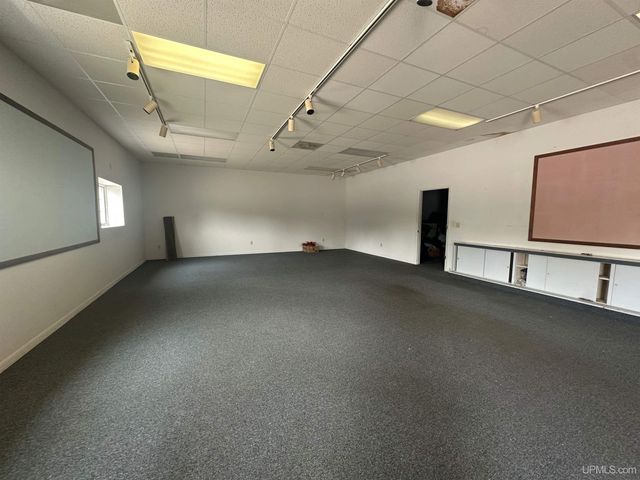 113 S 10th Street, Escanaba, MI 49829