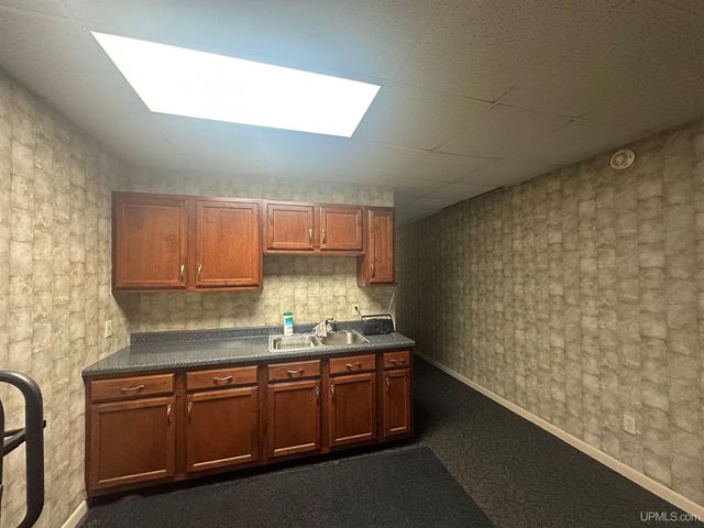 113 S 10th Street, Escanaba, MI 49829