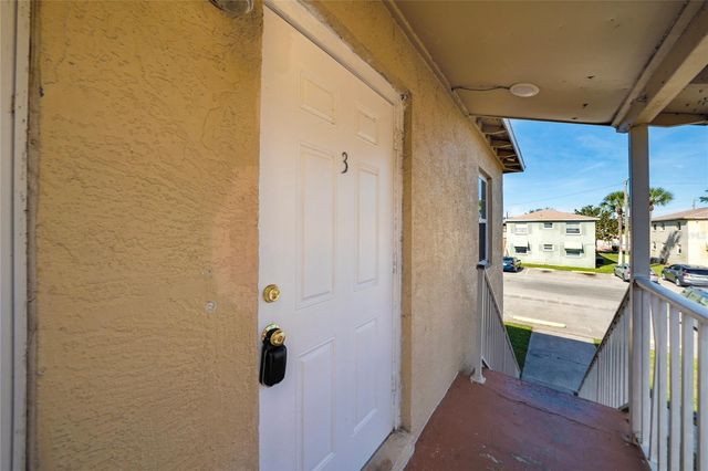 732 MICHIGAN COURT 3, St Cloud, FL 34769