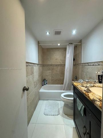 20401 NE 30th Ave 108-8, Aventura, FL 33180