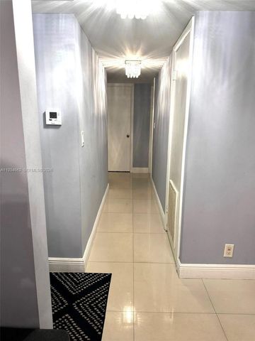 20401 NE 30th Ave 108-8, Aventura, FL 33180