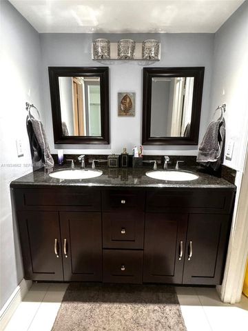 20401 NE 30th Ave 108-8, Aventura, FL 33180