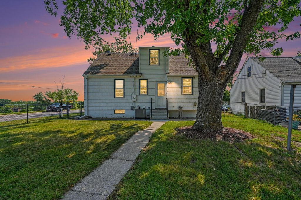 3300 Xylon Avenue S, Saint Louis Park, MN 55426