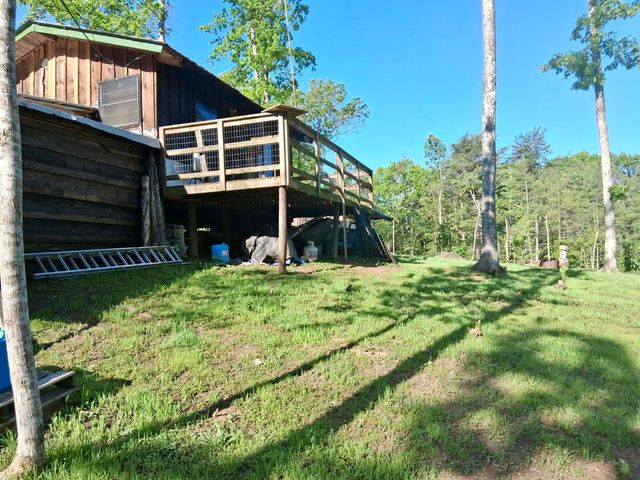 233 Finger Board Road, Tellico Plains, TN 37385