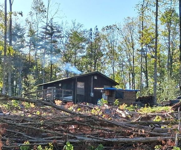 233 Finger Board Road, Tellico Plains, TN 37385